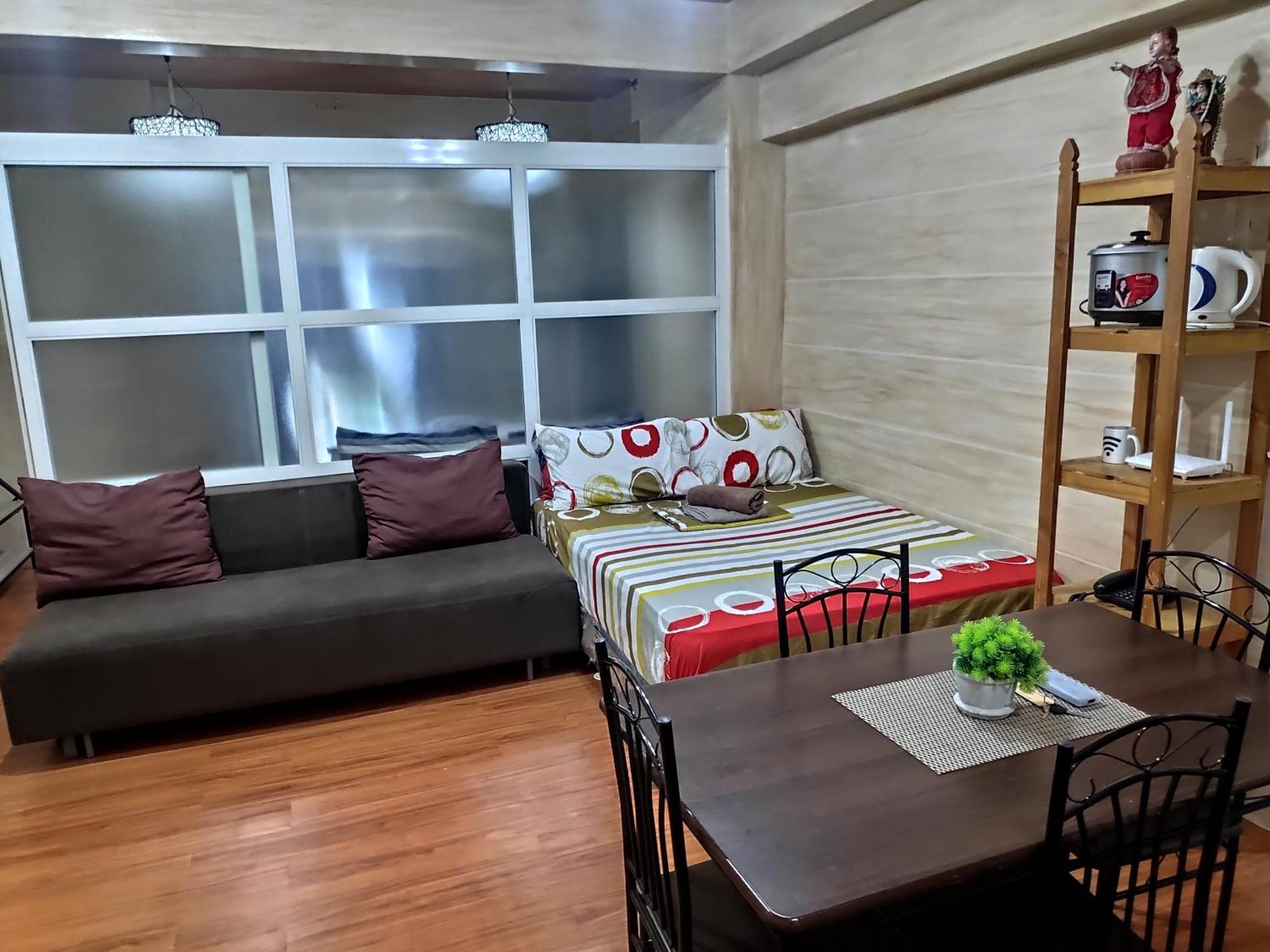Tagaytay Staycation By Naya And Darla W Free Swimming Pool, Wifi & Netflix Tagaytay City Buitenkant foto